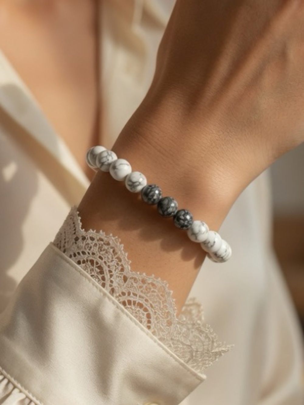 White Howlite Braded Stretch Necklace, 4mm beads, size 6